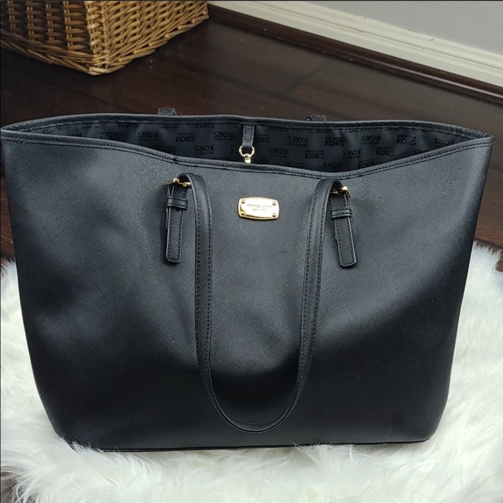 Michael Kors Jet Set Travel Black Tote Purse Bag